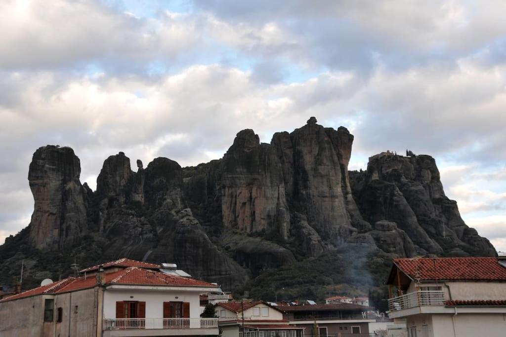 Holiday Meteora A Калампака Экстерьер фото