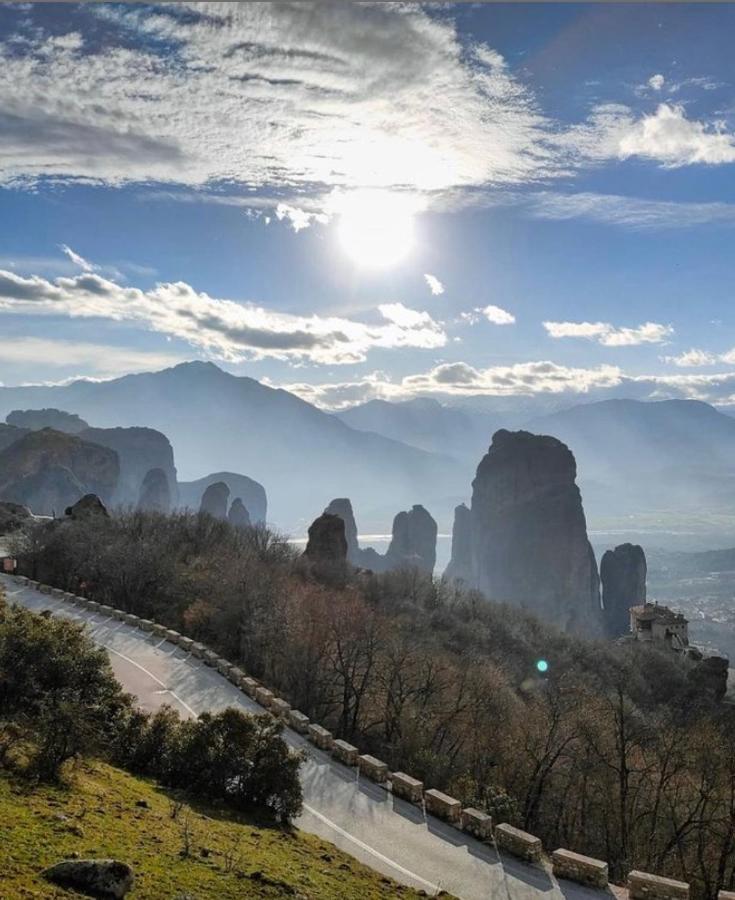 Holiday Meteora A Калампака Экстерьер фото